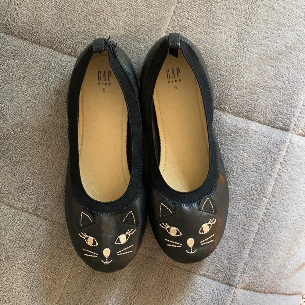 Cat Flats